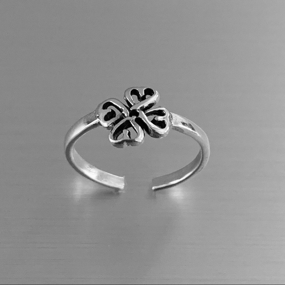 Sterling Silver Celtic Heart Toe Ring, Celtic Ring - image 2
